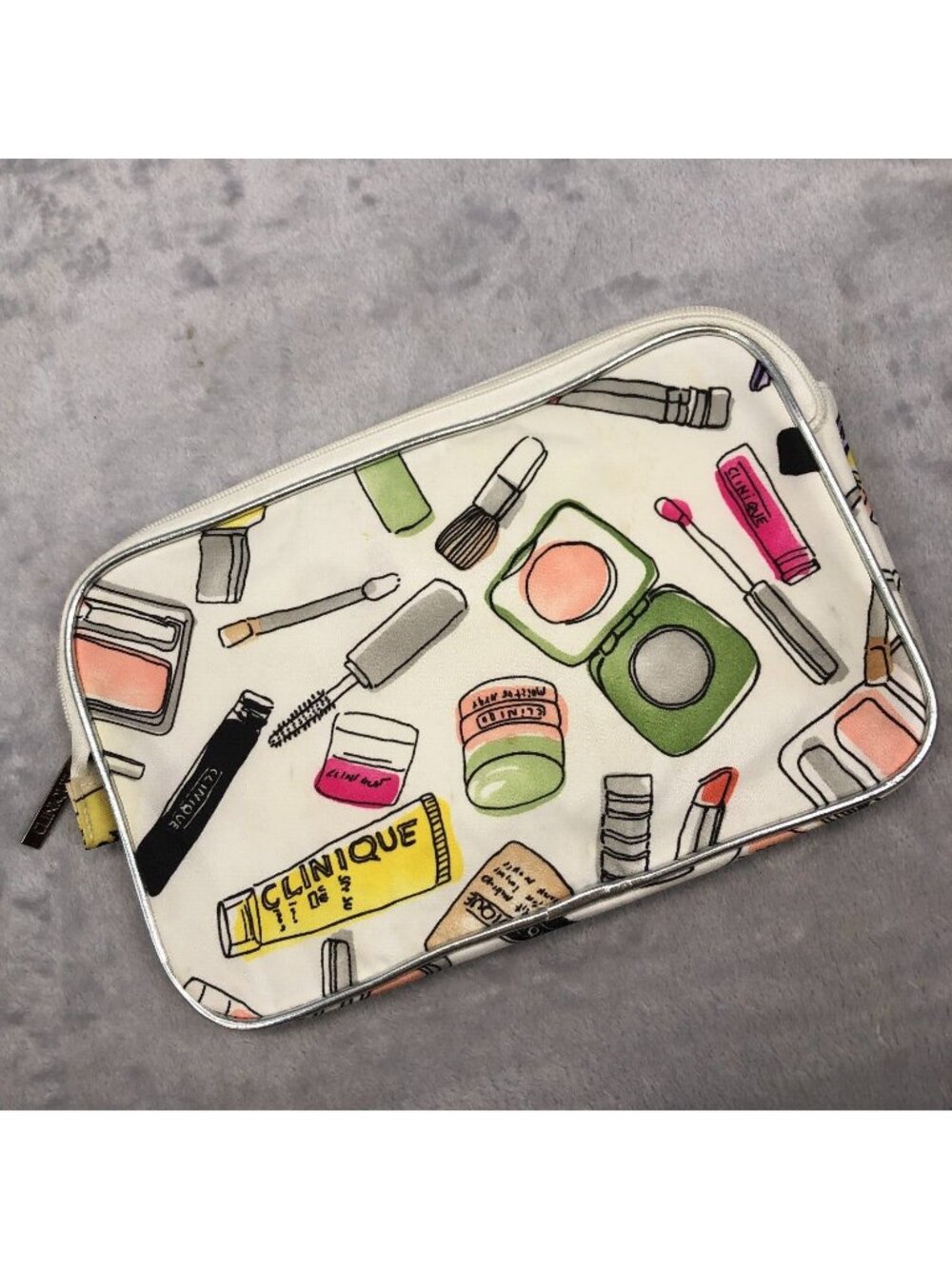 Clinique Zippered Cosmetic Bag Trendy Mid Century Chic Design